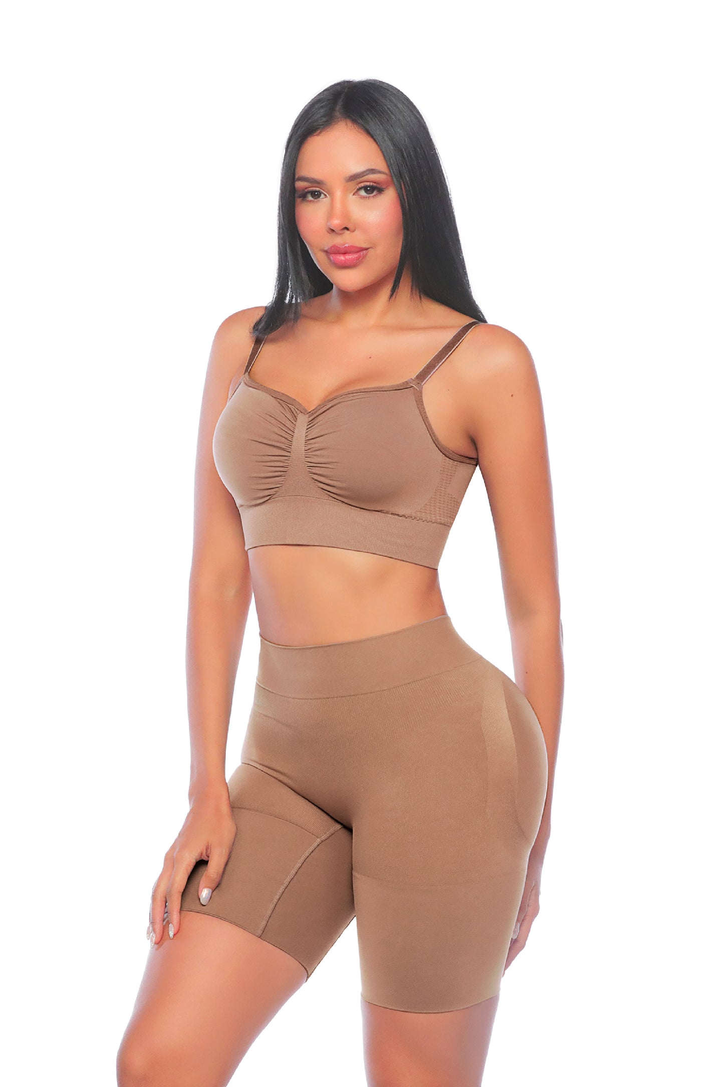 - Short SMI04052 lifting extra invisible
- Vista trasera short moldeador natural
- Short con control abdomen y muslos